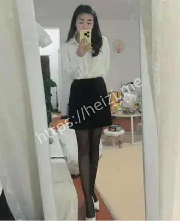 关晓彤