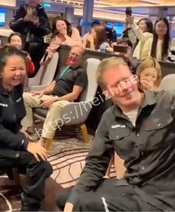 拍卖会