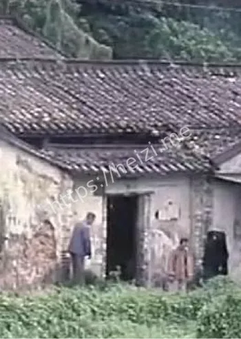 诡异人影