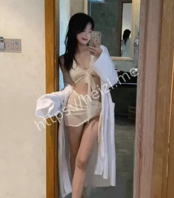 梁洛奇
