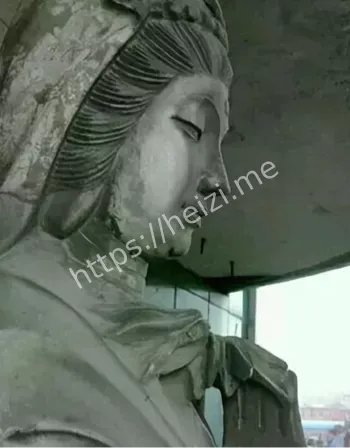 诡异跳楼
