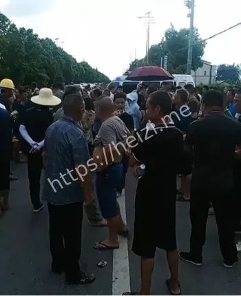 警方殴打居民