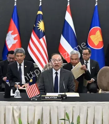 观察员