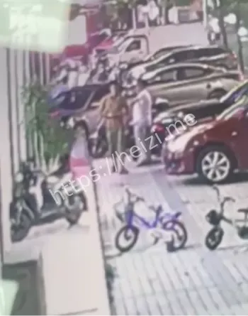 男子被狂捅脖子