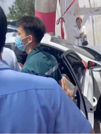 拒下婚车