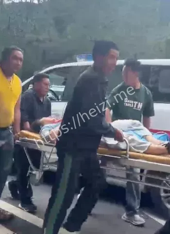 酷路泽相撞