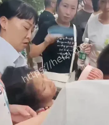 校方失职