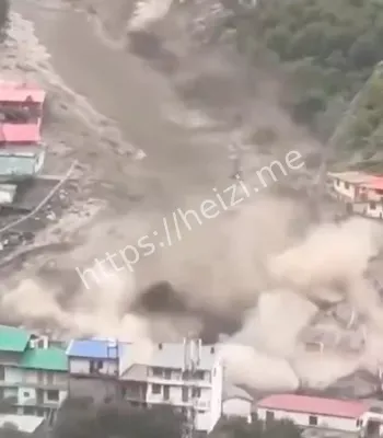 印度山洪