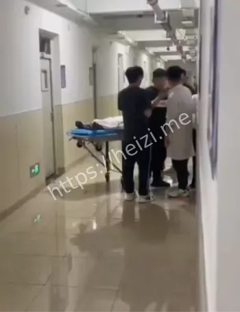 紧急送往ICU