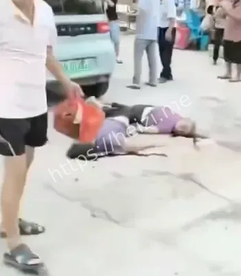 钦州电车撞地摊事件