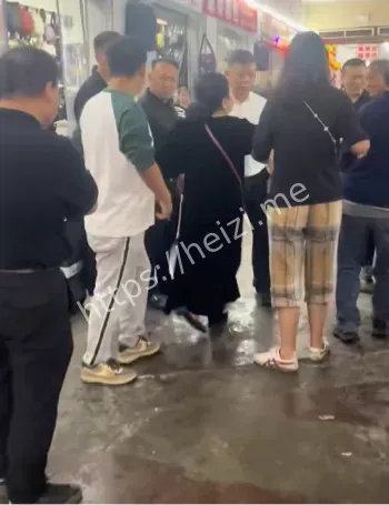 现代土匪打劫
