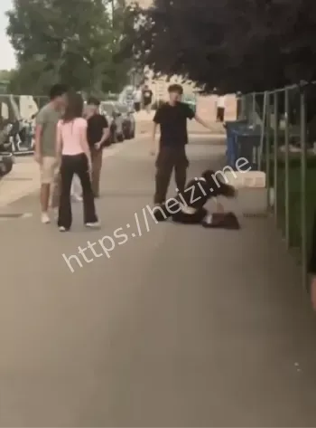 脚踏两只船丑闻