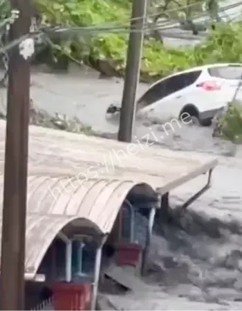 桦加沙受灾现场图片