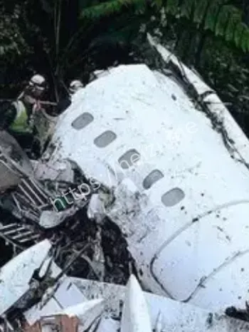 北大教授俞孔坚空难