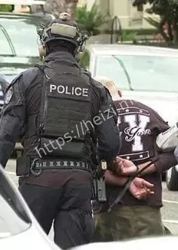 枪击现场曝光惨烈照片解读