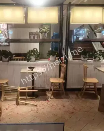 中秋夜持刀伤人