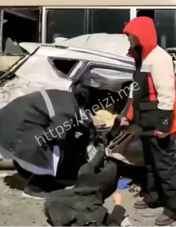 崇礼车祸3人重伤