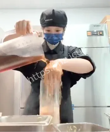 霸王茶姬手打事件