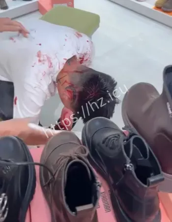 十几个精神小伙