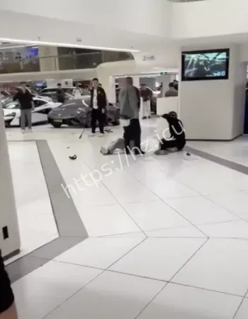 车行不退款还打人