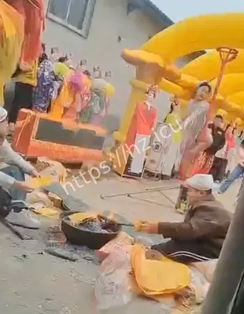 活动邀请美女表演舞蹈