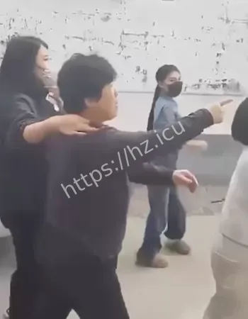 现场撕逼视频疯传