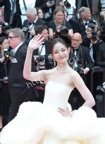 乘风6舞台翻车成争议女王