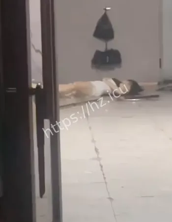 两女生惨死酒吧