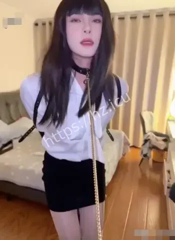 穿女装被女友撞见