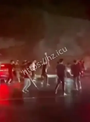 大规模群体持械斗殴