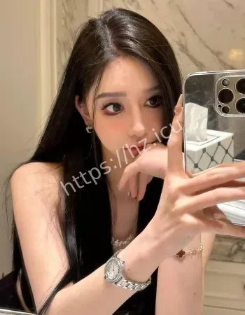 与JK白丝女神桃子